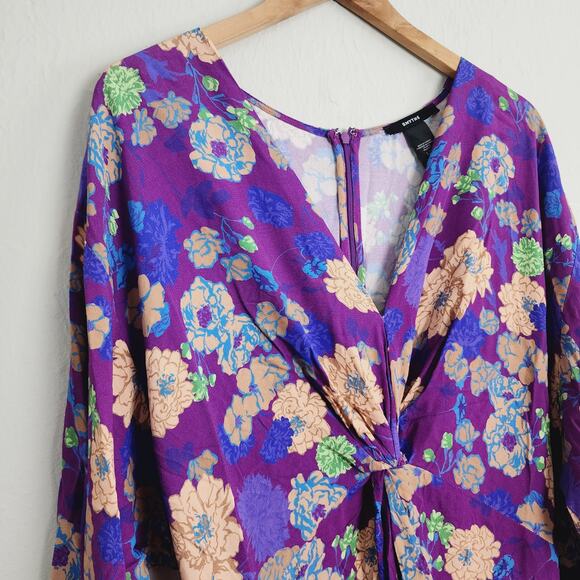 SMYTHE Violet Floral Front Twist Kimono Sleeve Midi Dress - Picture 7 of 16